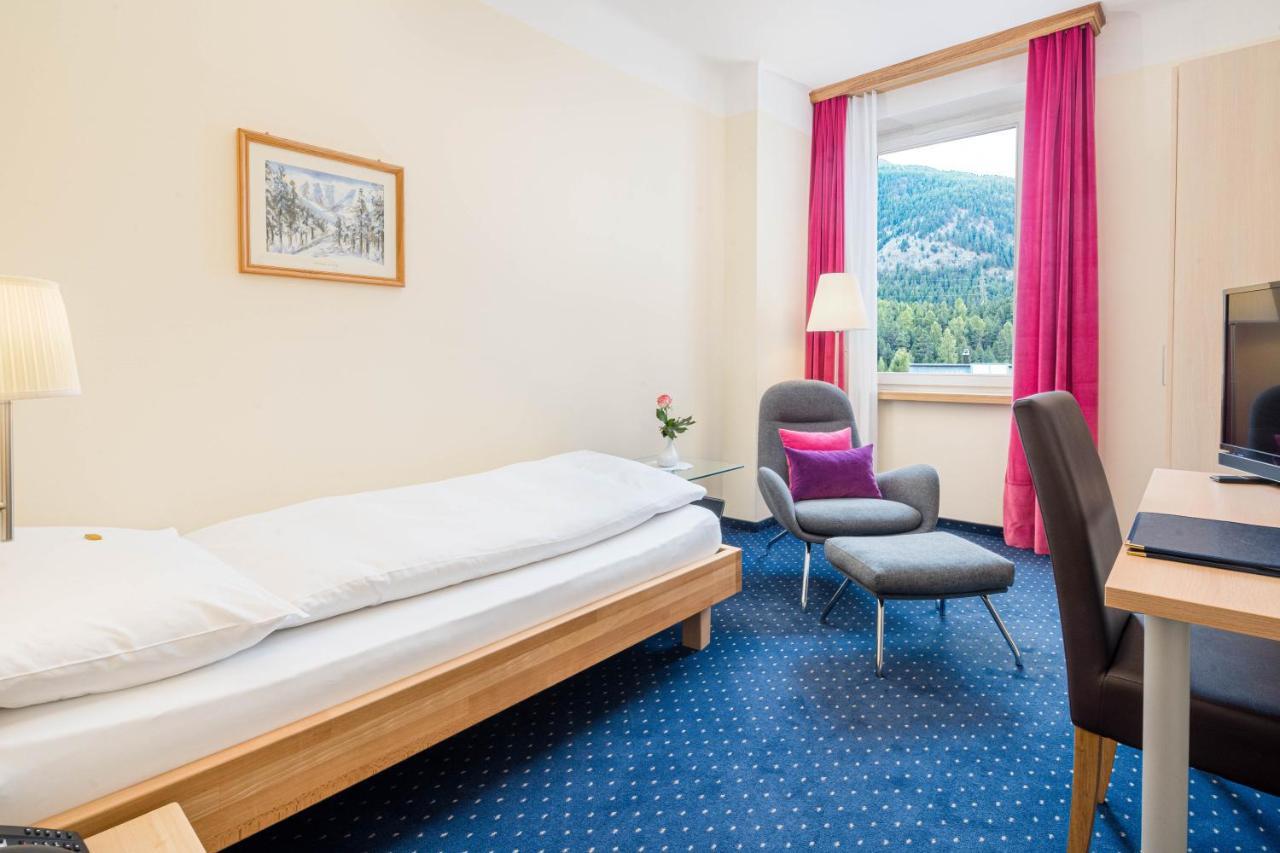 Hotel Engadinerhof Pontresina Buitenkant foto