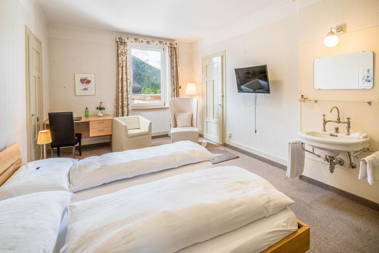 Hotel Engadinerhof Pontresina Buitenkant foto